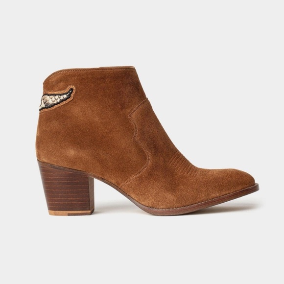 Zadig & Voltaire Shoes - ZADIG & VOLTAIRE
Molly Suède Ankle Boots